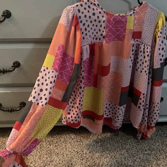 Multi pattern Blouse - Picture 2 of 3